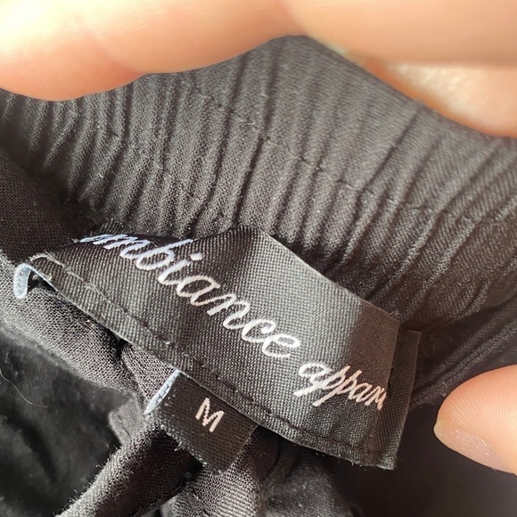 Ambiance Apparel - black fabric shorts with tie - Picture 4 of 4